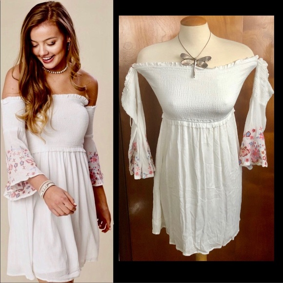 FLORAL EMBROIDERED OFF SHOULDER BELL SLEEVE DRESS - Picture 3 of 8